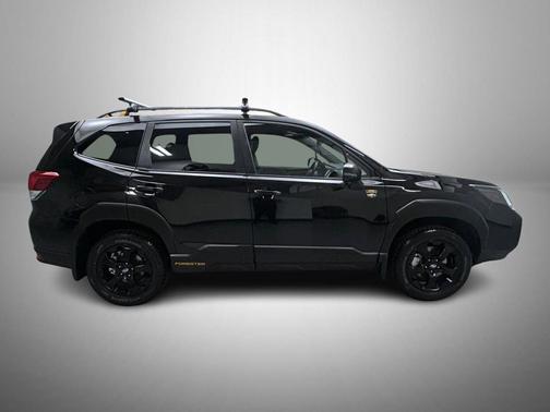 Crystal Black Silica 2024 Subaru Forester Wilderness