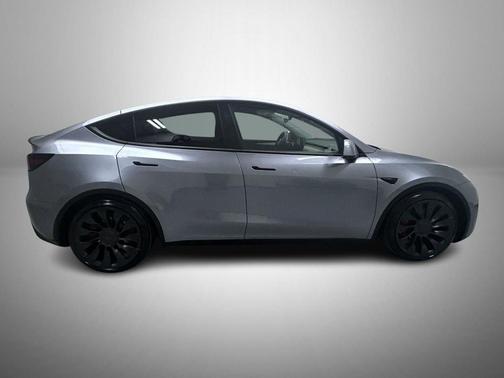 2024 Tesla Model Y Performance Dual Motor All-Wheel Drive
