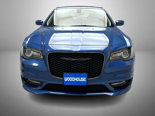 2023 Chrysler 300 Touring
