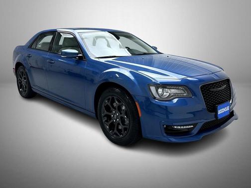 2023 Chrysler 300 Touring