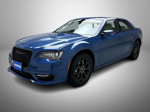 2023 Chrysler 300 Touring