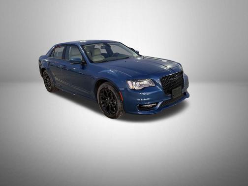 2023 Chrysler 300 Touring