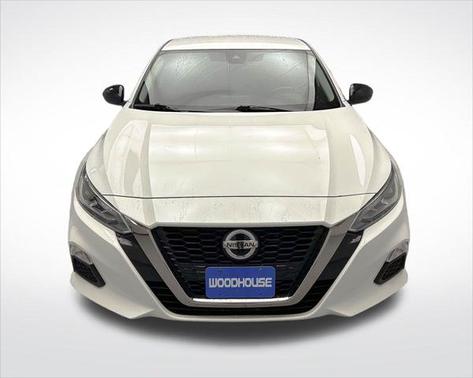 2022 Nissan Altima SR FWD