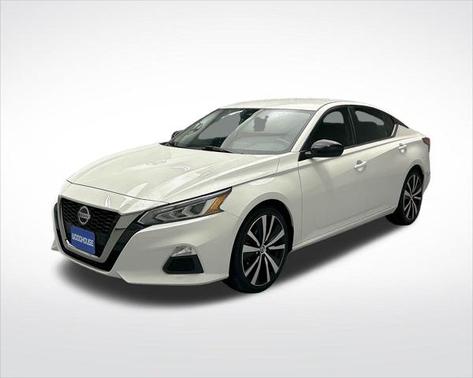 2022 Nissan Altima SR FWD