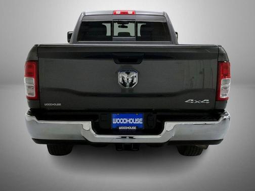2024 RAM 2500 Tradesman Crew Cab 4x4 6'4' Box