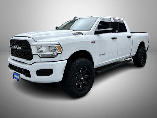 2019 RAM 2500 Tradesman Crew Cab 4x4 6'4' Box
