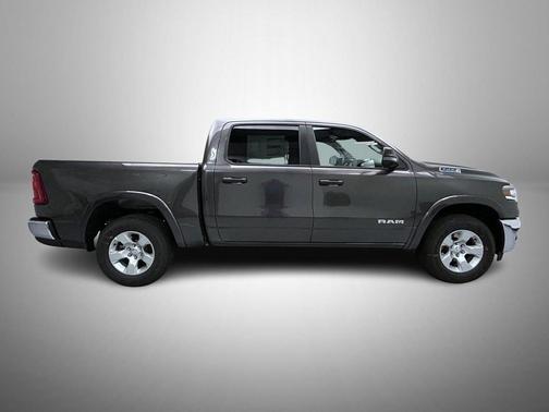 Granite Crystal Metallic Clearcoat 2026 RAM 1500 Big Horn/Lone Star