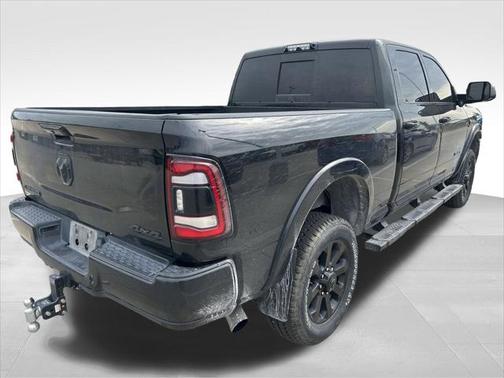 2020 RAM 2500 Laramie Crew Cab 4X4 6'4' Box