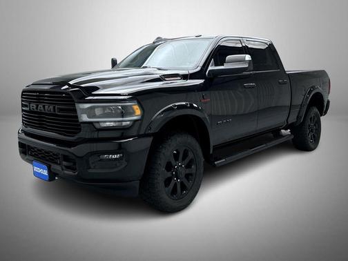 Diamond Black Crystal Pearlcoat 2019 RAM 2500 Laramie Crew Cab 4x4 6'4' Box