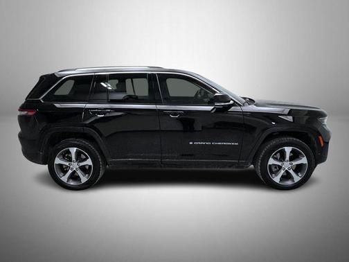 2022 Jeep Grand Cherokee 4xe Base