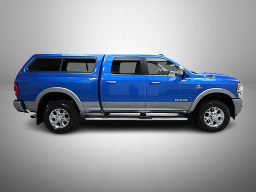 2020 RAM 2500 Laramie Crew Cab 4X4 6'4' Box