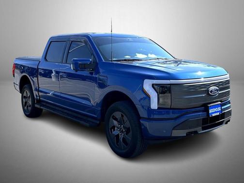 2022 Ford F-150 Lightning LARIAT