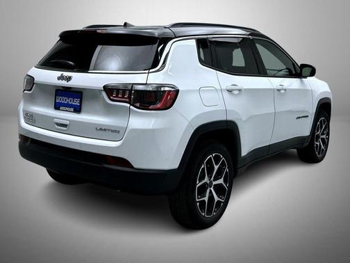 Bright White Clearcoat 2026 Jeep Compass Limited