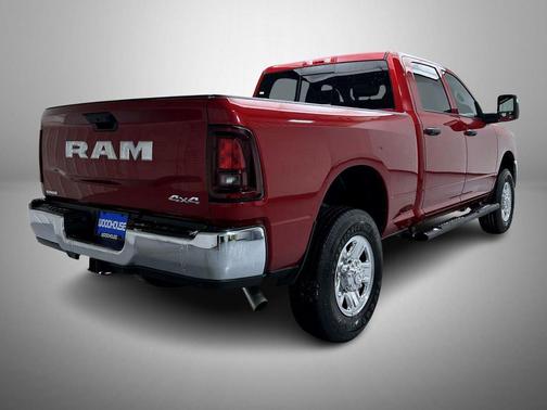 2026 RAM 2500 Tradesman Crew Cab 4x4 6'4' Box