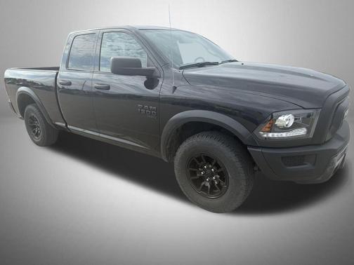 Diamond Black Crystal Pearlcoat 2022 RAM 1500 Classic Warlock Quad Cab 4x4 6'4' Box