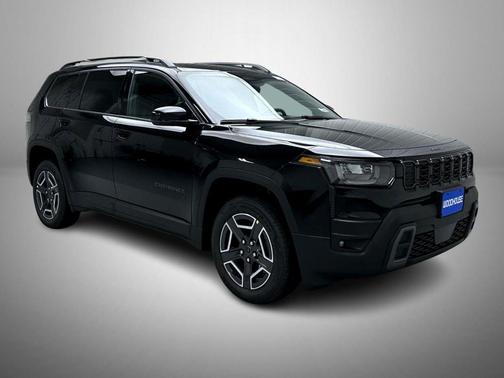 Diamond Black Crystal Pearlcoat 2026 Jeep Cherokee Limited