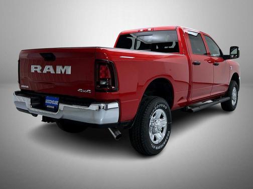 2026 RAM 2500 Tradesman Crew Cab 4x4 6'4' Box