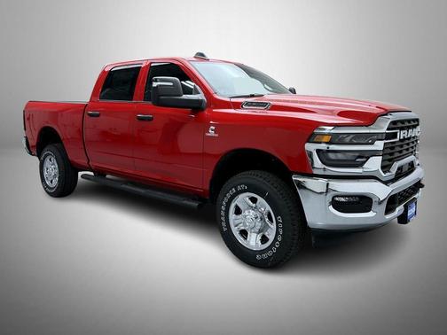 2026 RAM 2500 Tradesman Crew Cab 4x4 6'4' Box