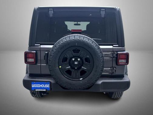 Granite Crystal Metallic Clearcoat 2026 Jeep Wrangler Sport