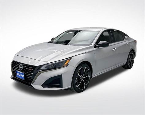 2023 Nissan Altima SR FWD