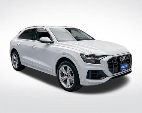 2023 Audi Q8 55 Premium Plus