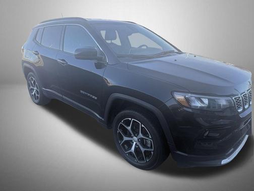 Diamond Black Crystal Pearlcoat 2024 Jeep Compass Limited