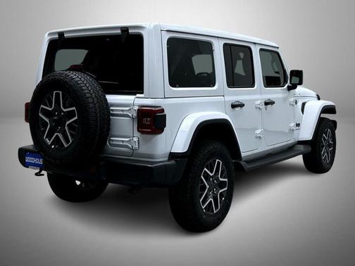 Bright White Clearcoat 2026 Jeep Wrangler 4-Door Sahara 4x4