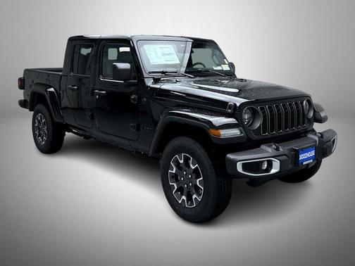 Black Clearcoat 2026 Jeep Gladiator Sahara 4x4