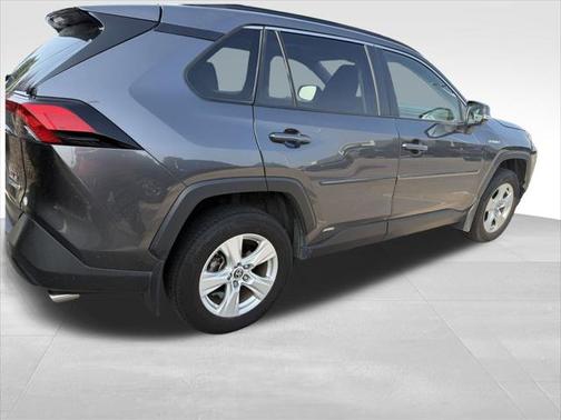 2020 Toyota RAV4 Hybrid XLE