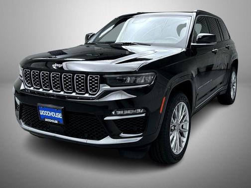 2023 Jeep Grand Cherokee Summit