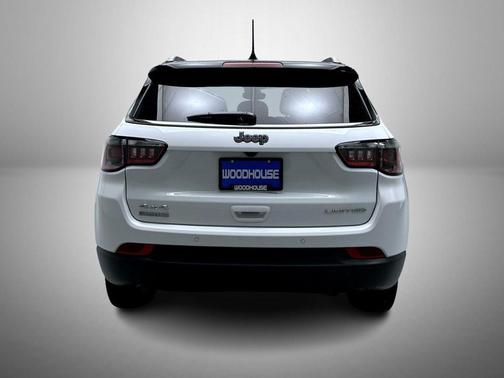 Bright White Clearcoat 2026 Jeep Compass Limited