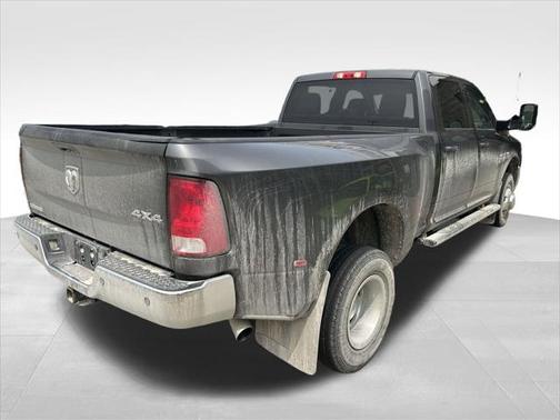 2018 RAM 3500 Tradesman Crew Cab 4x4 8' Box