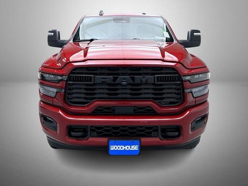 Molten Red Pearlcoat 2026 RAM 2500 Big Horn Crew Cab 4x4 6'4' Box