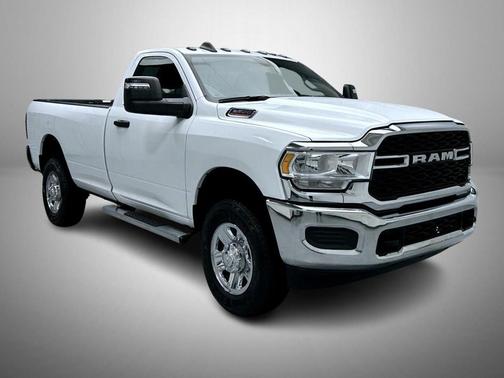 2024 RAM 2500 Tradesman Regular Cab 4x4 8' Box