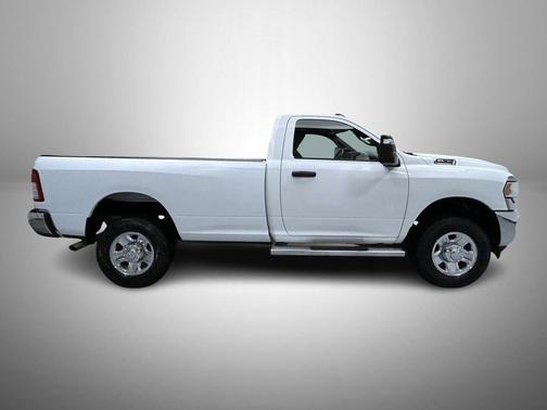 2024 RAM 2500 Tradesman Regular Cab 4x4 8' Box