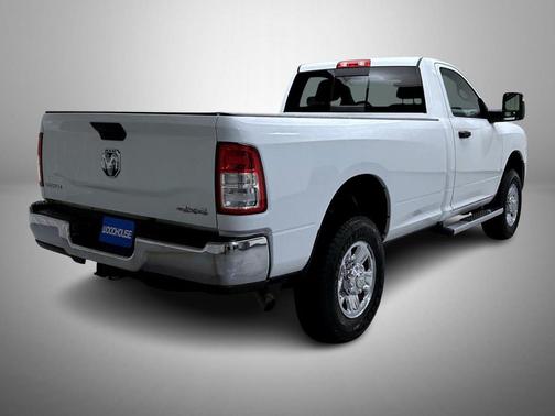 2024 RAM 2500 Tradesman Regular Cab 4x4 8' Box