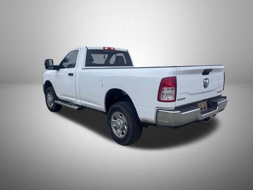 2024 RAM 2500 Tradesman Regular Cab 4x4 8' Box