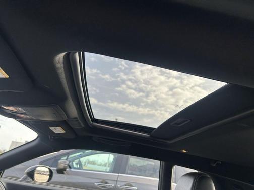 2012 Dodge Challenger SXT