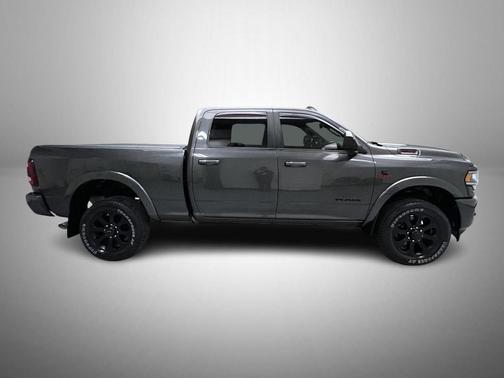 2020 RAM 2500 Laramie Crew Cab 4X4 6'4' Box