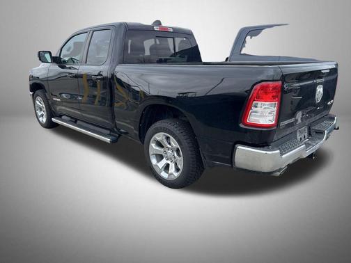 Diamond Black Crystal Pearlcoat 2021 RAM 1500 Big Horn/Lone Star