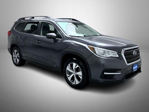 Magnetite Gray Metallic 2021 Subaru Ascent Premium 8-Passenger