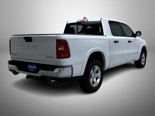 Bright White Clearcoat 2026 RAM 1500 Big Horn/Lone Star