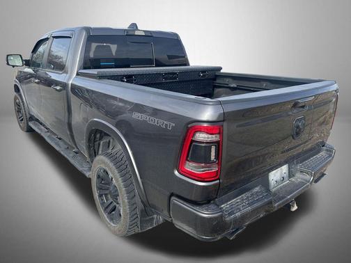 Granite Crystal Metallic Clearcoat 2020 RAM 1500 Laramie