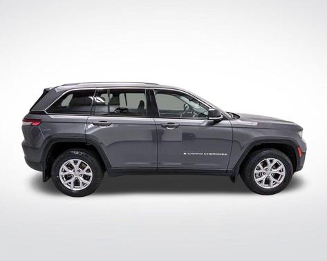 Baltic Gray Metallic Clearcoat 2022 Jeep Grand Cherokee Limited