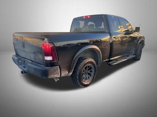 2022 RAM 1500 Classic Warlock Quad Cab 4x4 6'4' Box