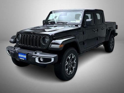 Black Clearcoat 2026 Jeep Gladiator Sahara 4x4