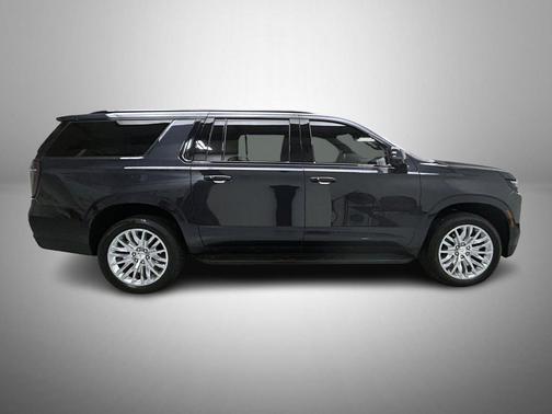 2025 Chevrolet Suburban RST