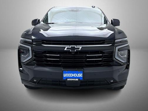 2025 Chevrolet Suburban RST