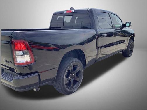 Diamond Black Crystal Pearlcoat 2022 RAM 1500 Big Horn/Lone Star
