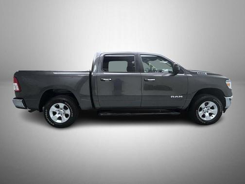 Granite Crystal Metallic Clearcoat 2020 RAM 1500 Big Horn/Lone Star